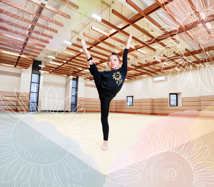 女の子がわい時バランスをしている写真